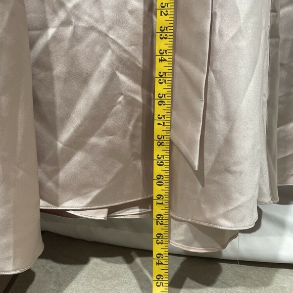 NWT XSCAPE [ PLUS Size‎ 16W] 3/4 Sleeve Satin Ball Gown in Black - Picture 3 of 12